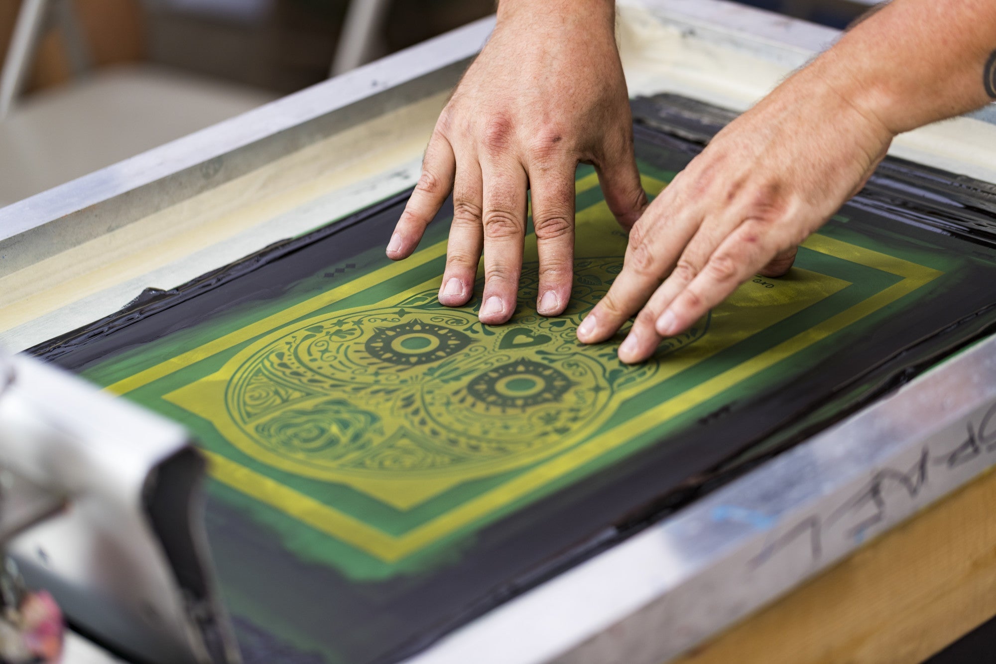 Silkscreen Printing With Metallic-Based Ink: Your Guide - Holden's Screen Supply